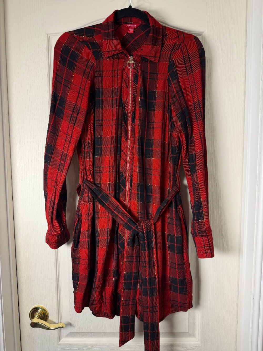 Guess Red Black Plaid Shirt Dress M Belted Zip Front Gold Thread Roll Tab Sleeve